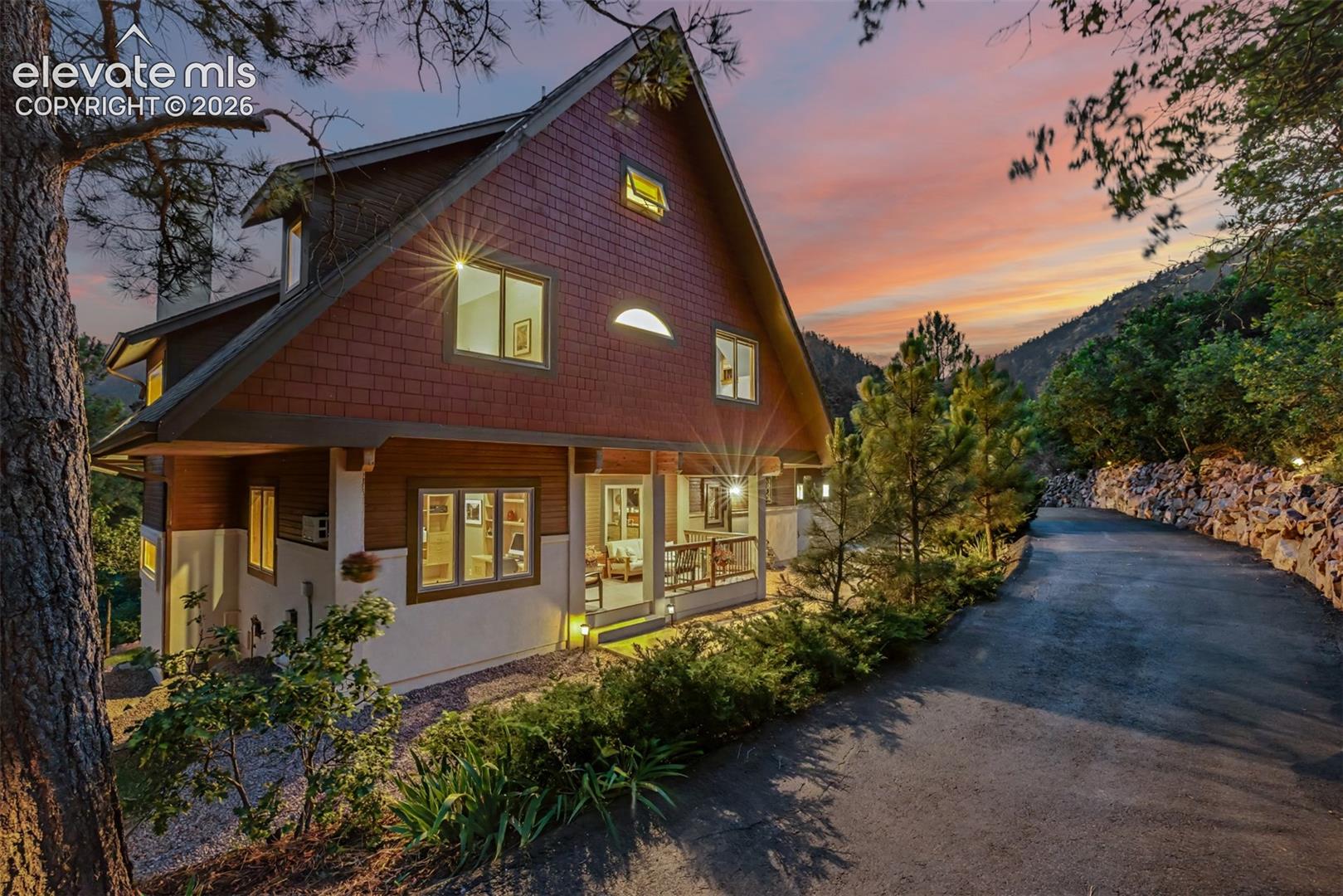 400 Valley Crescent Street