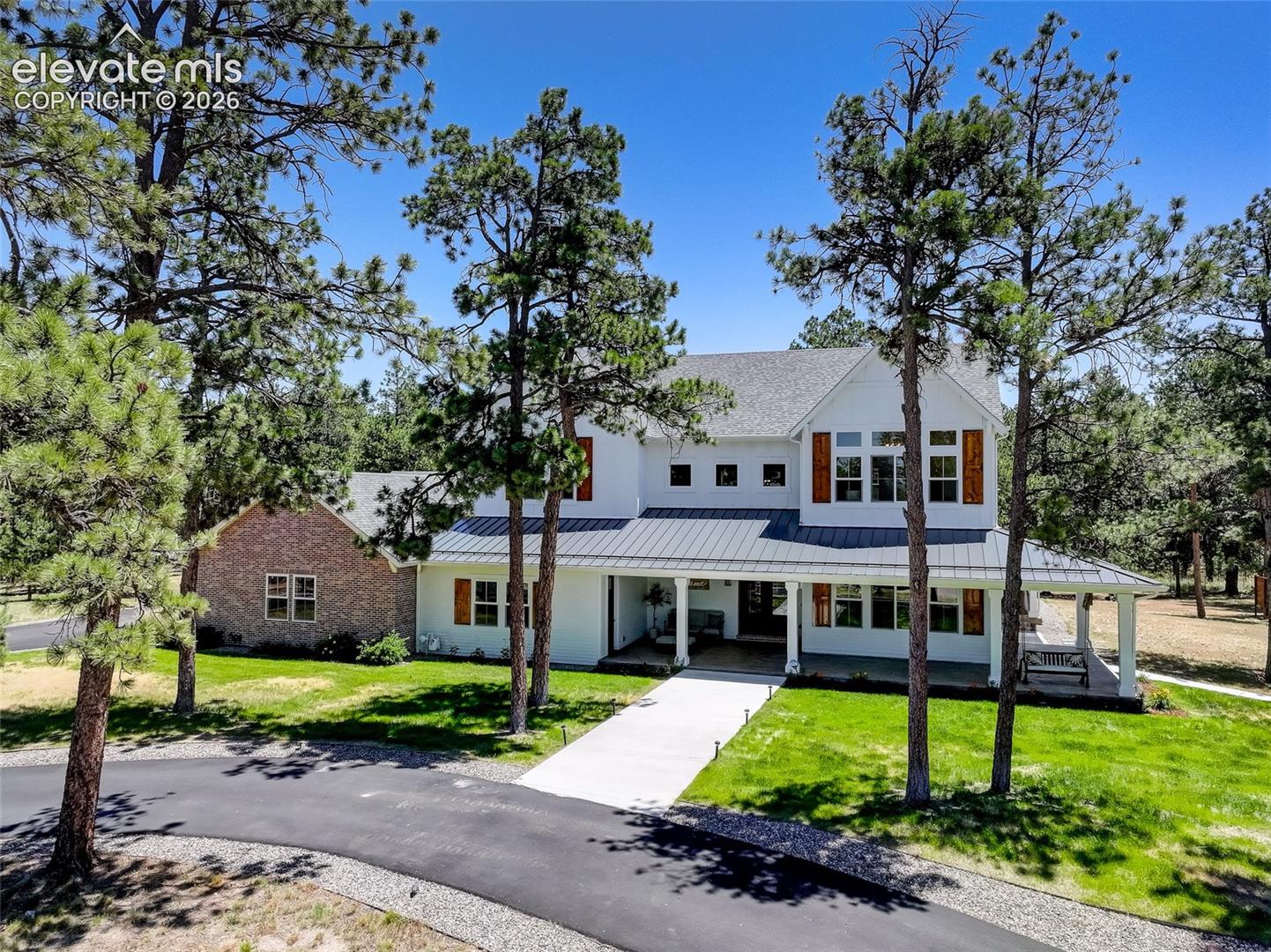 19404 Hilltop Pines Path