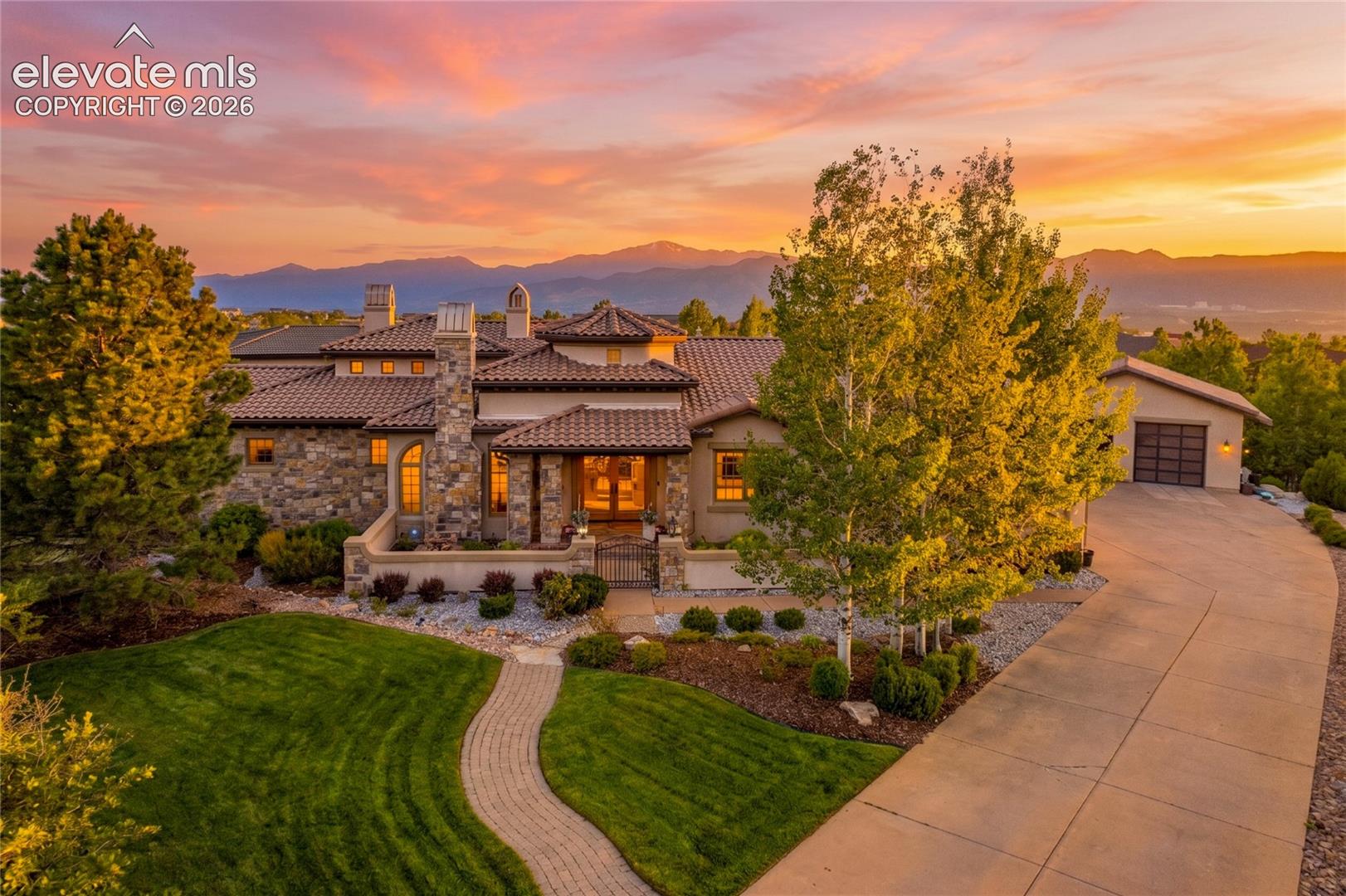 2217 Rainbows End Point, Colorado Springs, CO 80921
