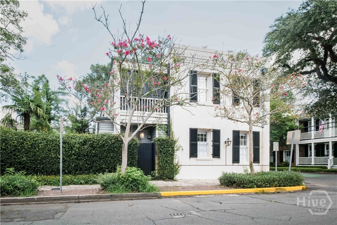 Featured Listing Photo