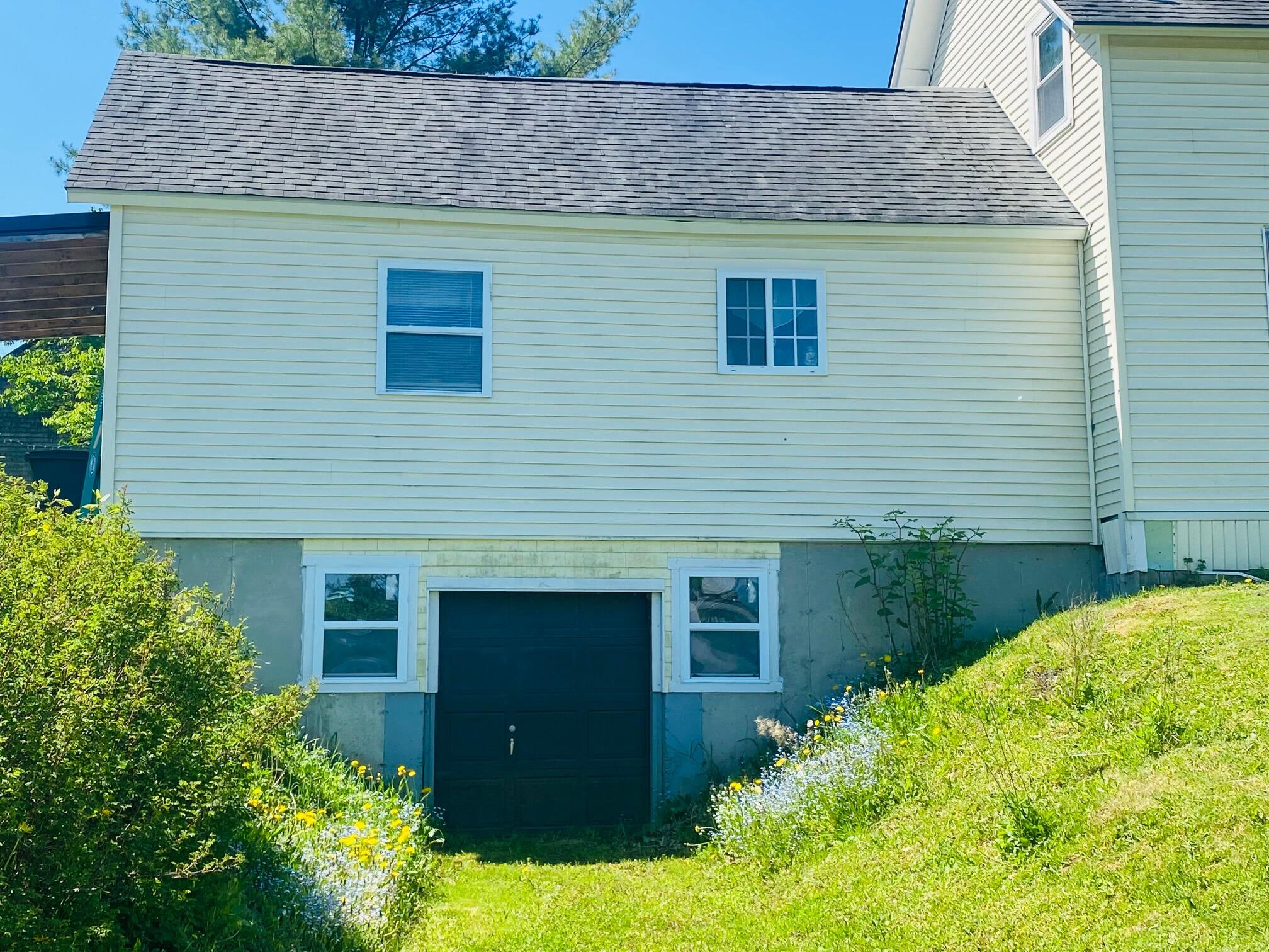Featured Listing Photo