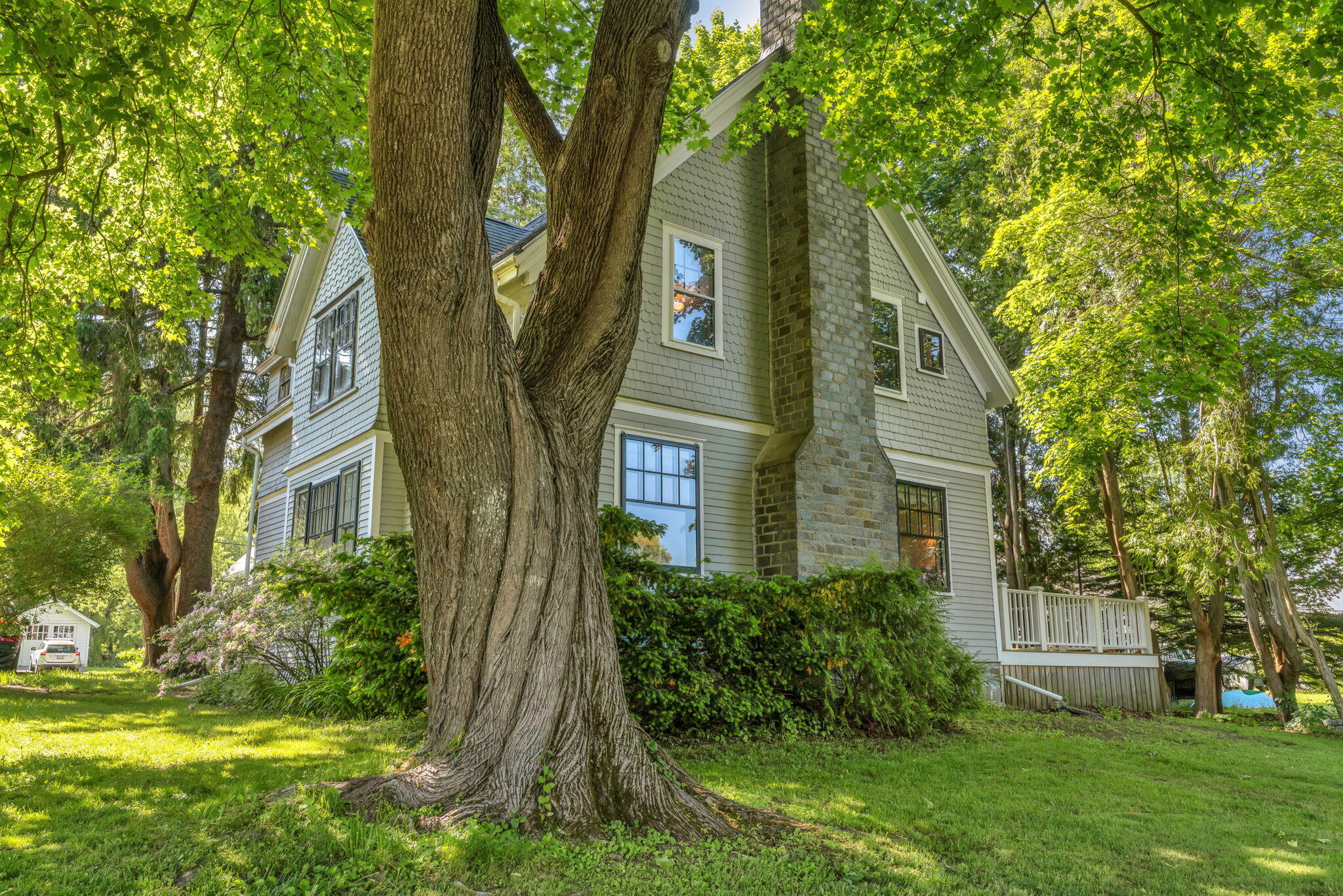Featured Listing Photo