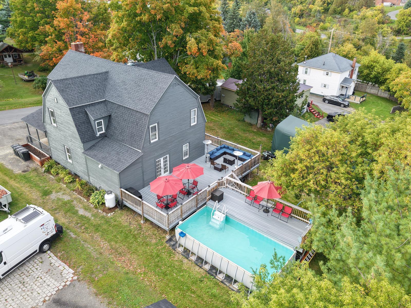 Featured Listing Photo