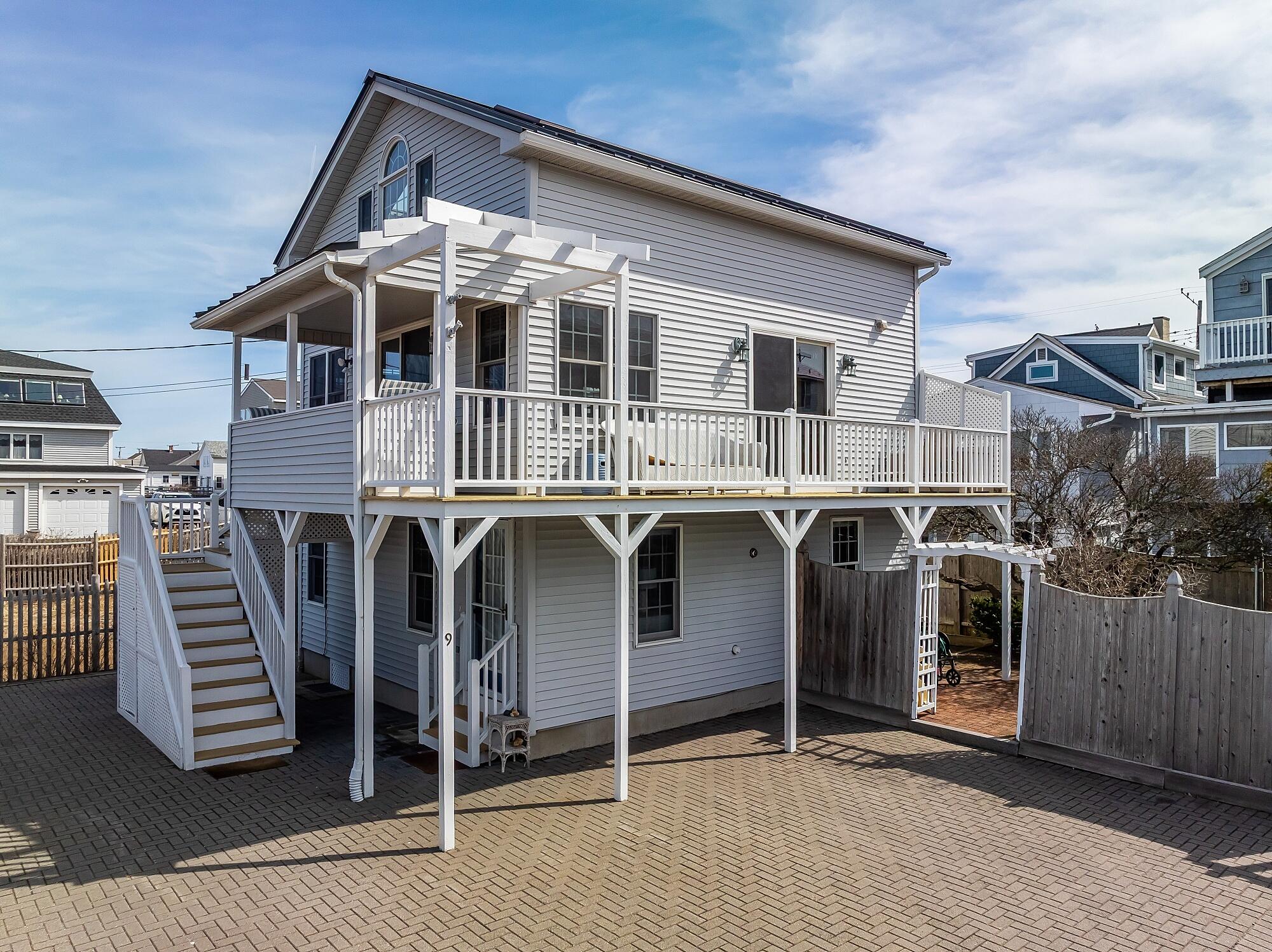 Featured Listing Photo